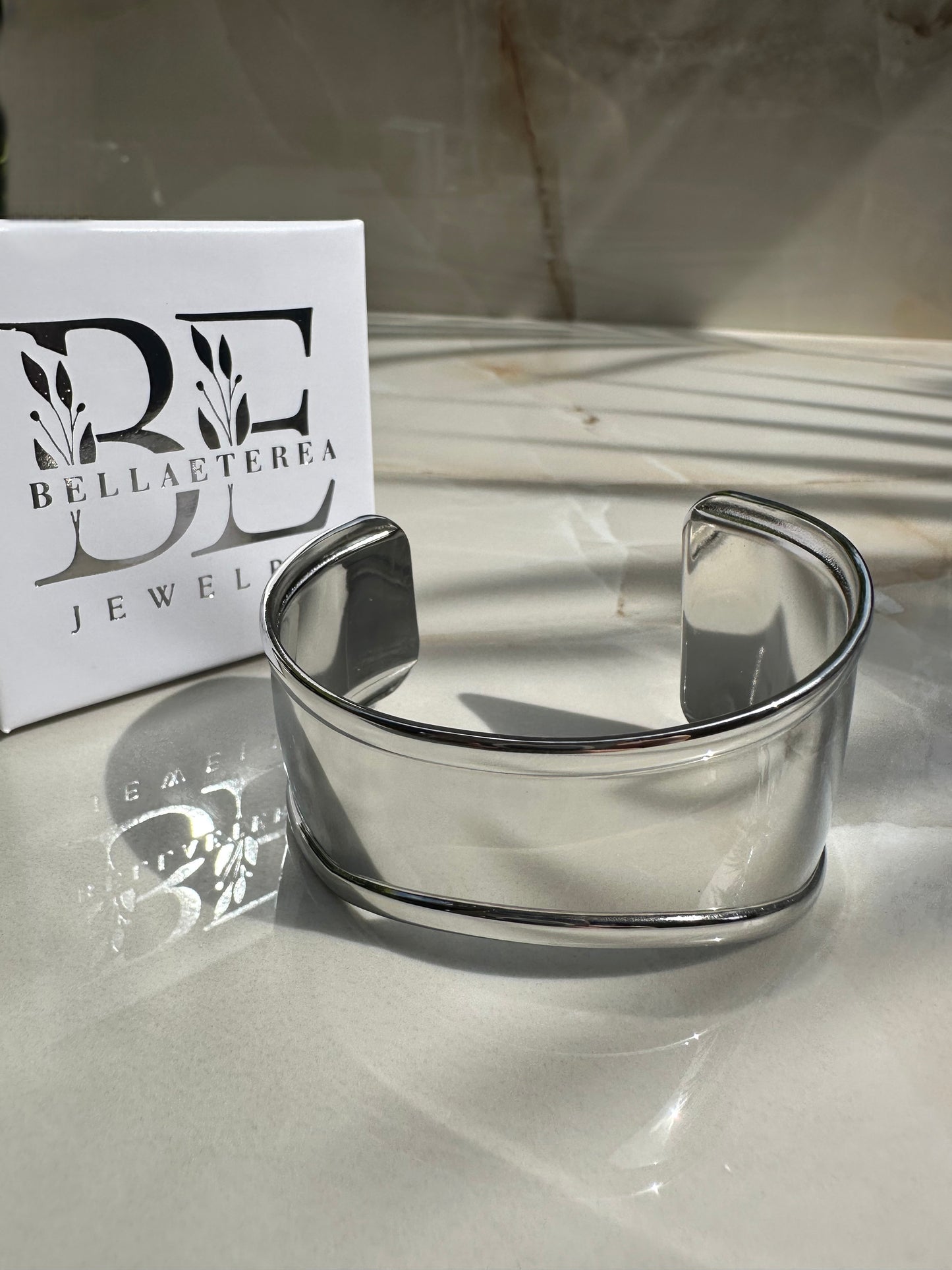 YASIRA ❥ Bangle Silver