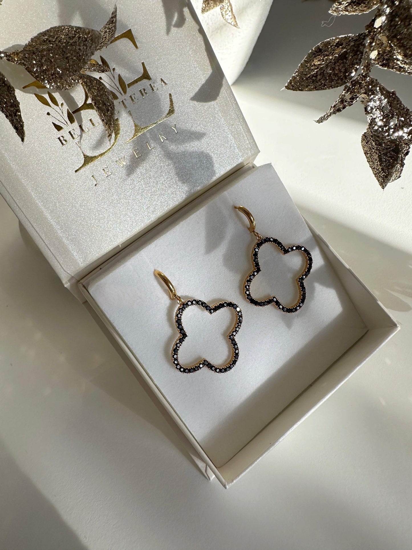 YVES ❥ Orecchini Gold & Nero