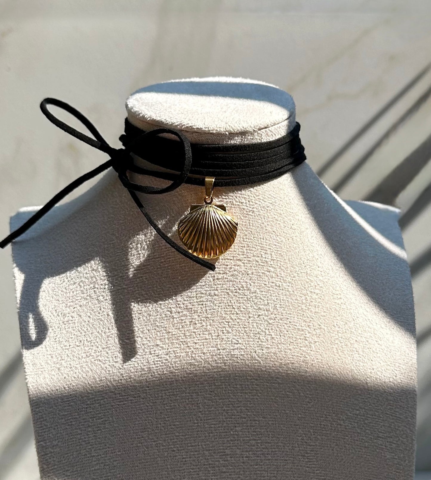 CHOKER SHELL ❥ Gold Necklace