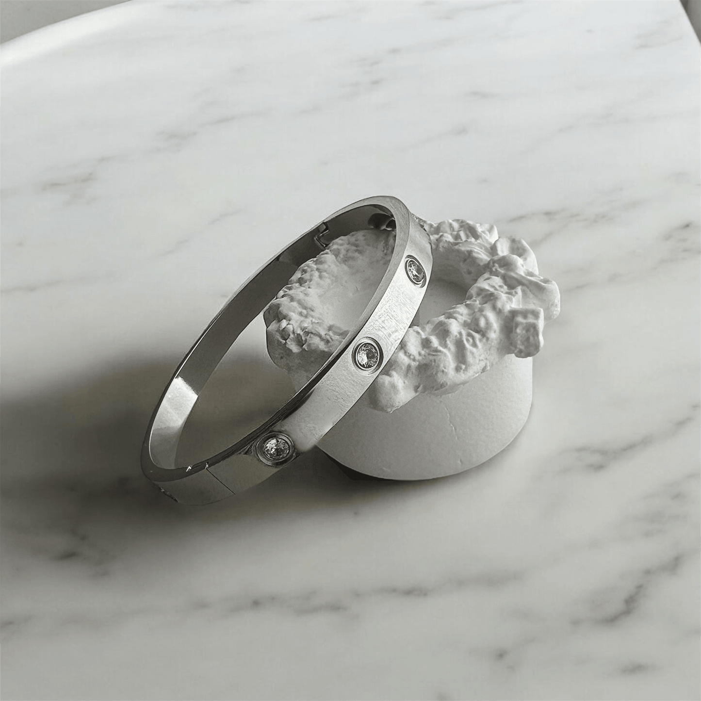 DAPHNE ❥ Silver Bangle