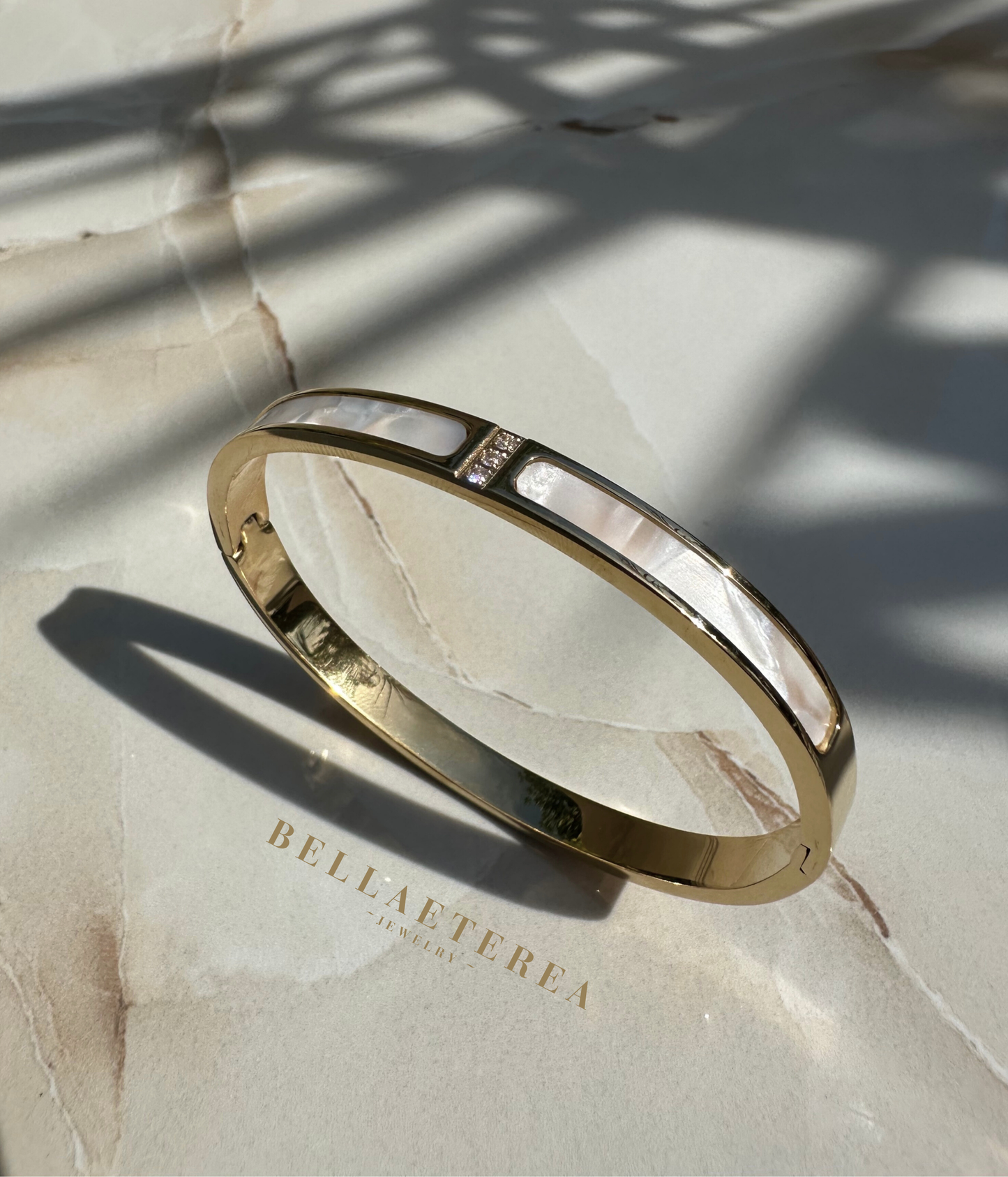 PEARLUST ❥ Bangle