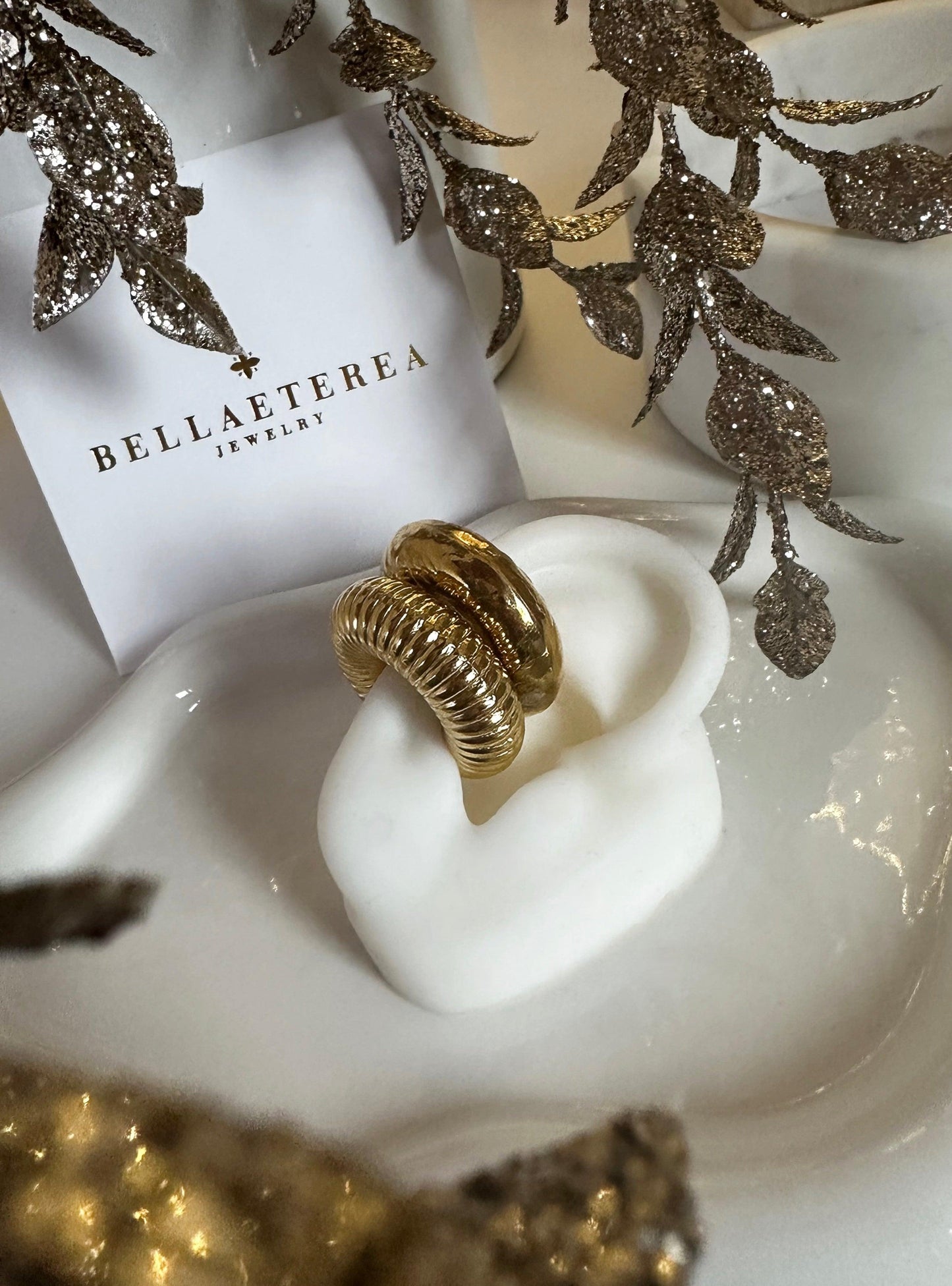 RIBBED ❥ Ear Cuff