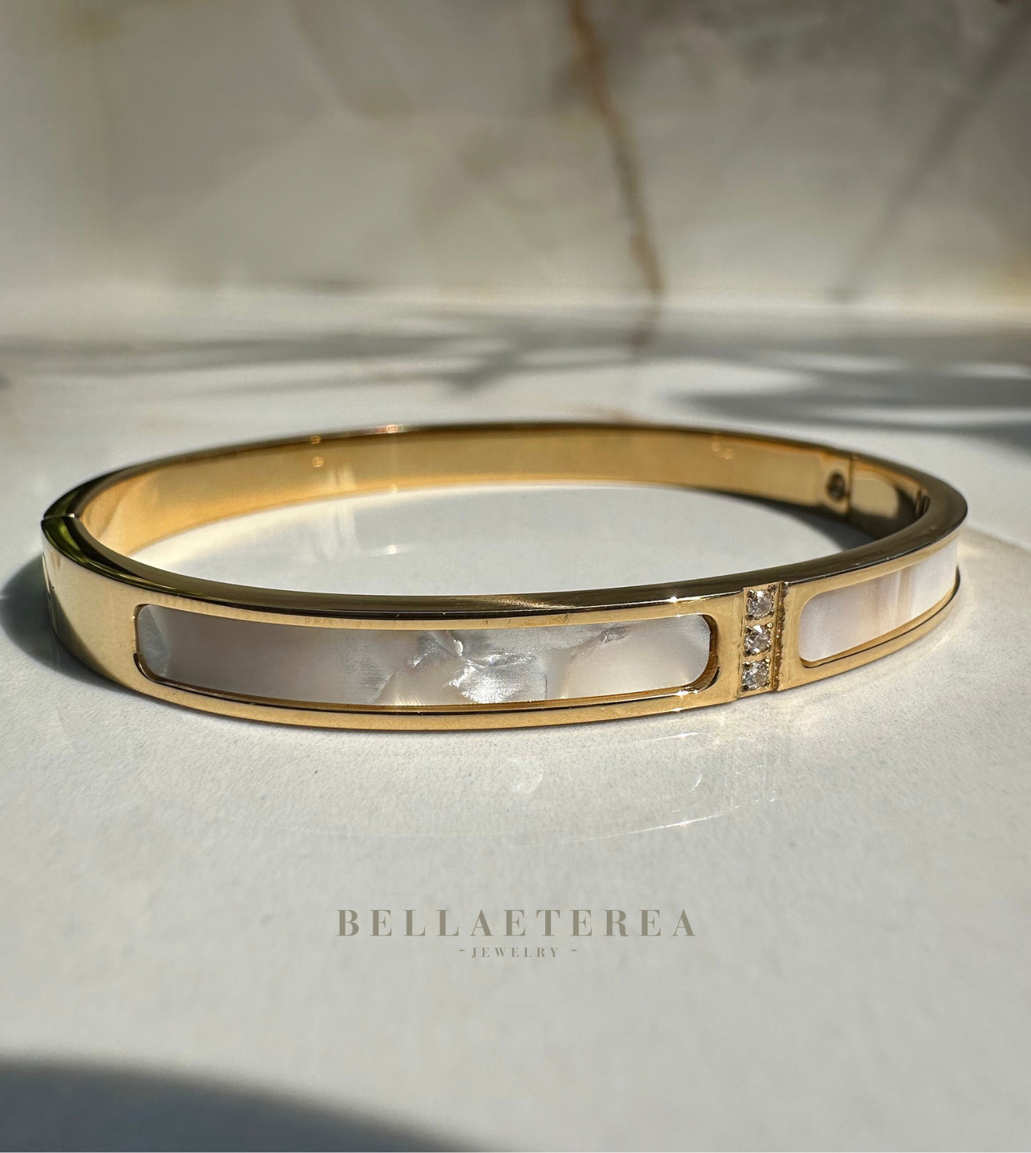 PEARLUST ❥ Bangle