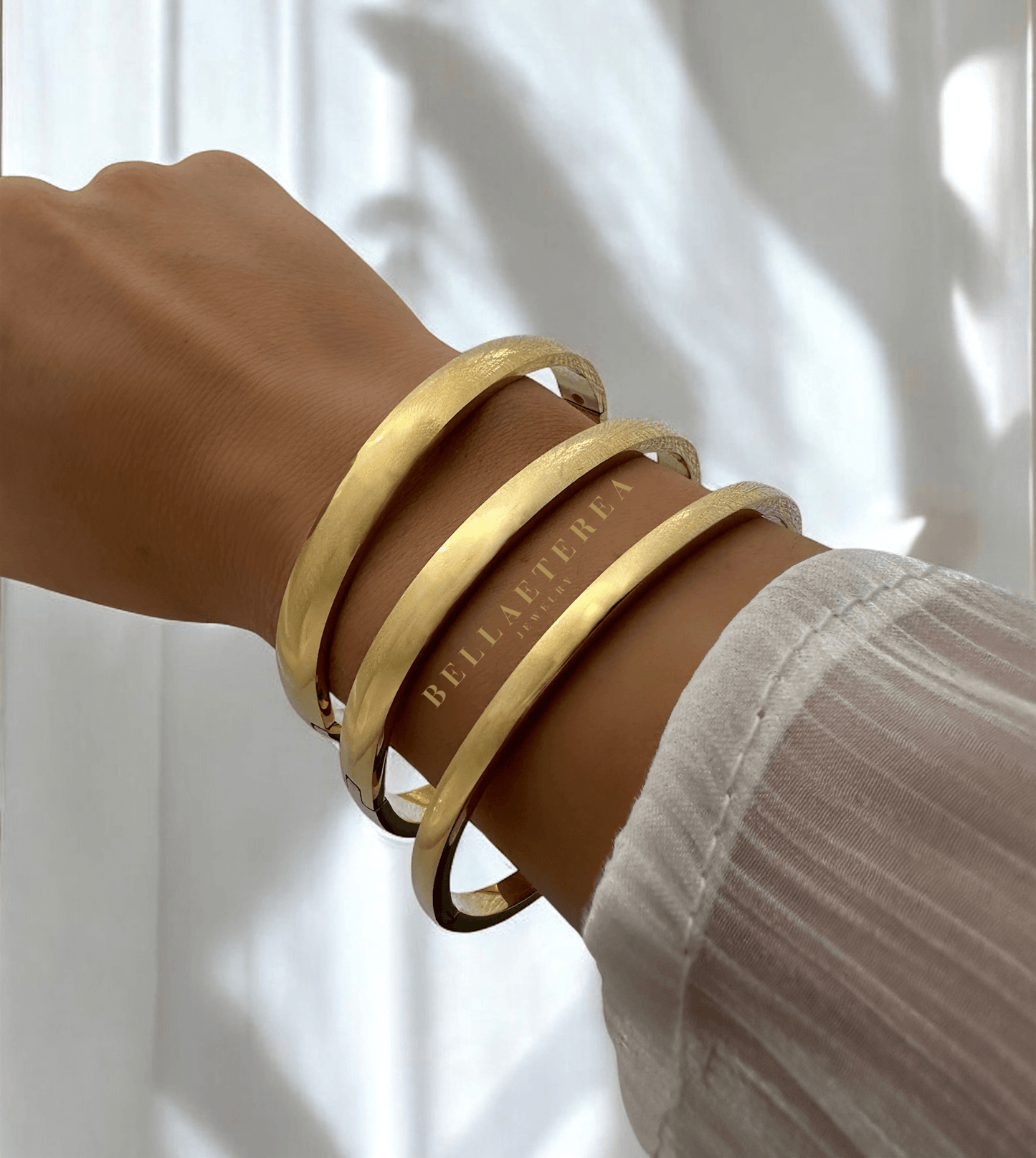 MAXI ELLIE ❥ Gold Bangle