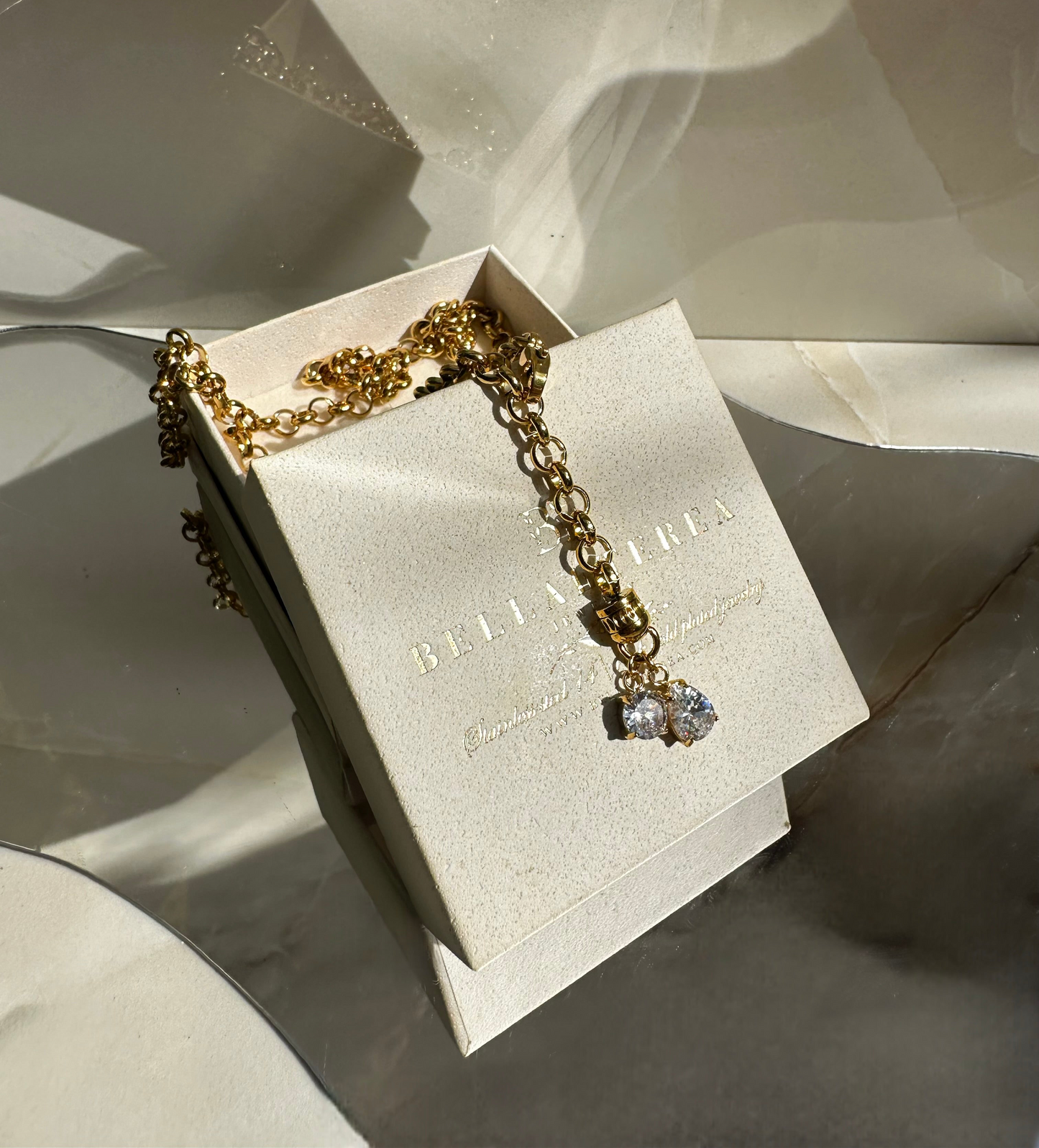 CASCADE ❥ Collana