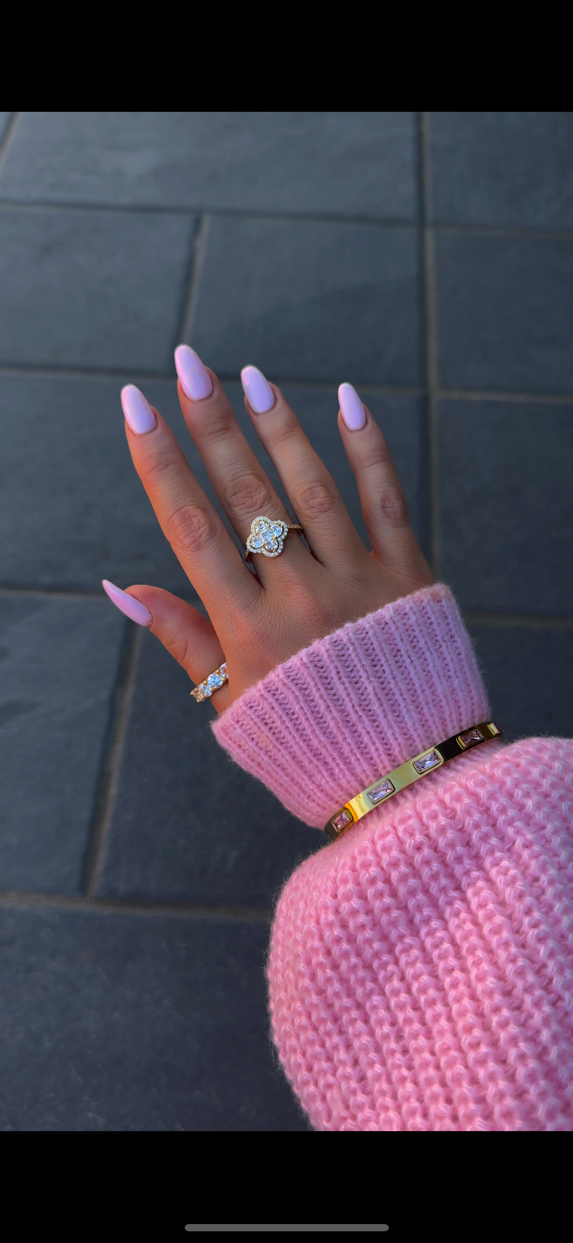 SERAPHINE ❥ Pink Bangle