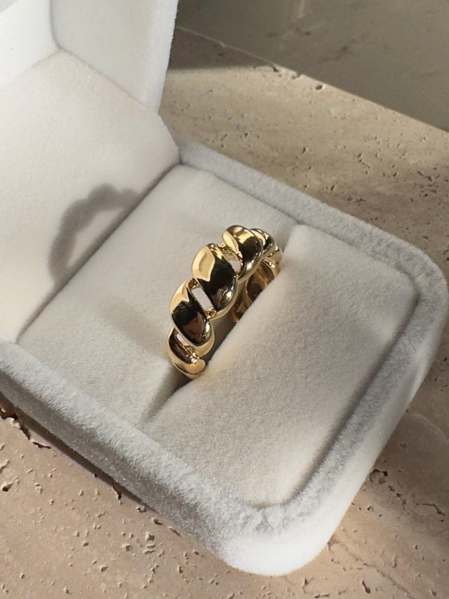 SWIRL ❥ Ring - BELLAETEREA