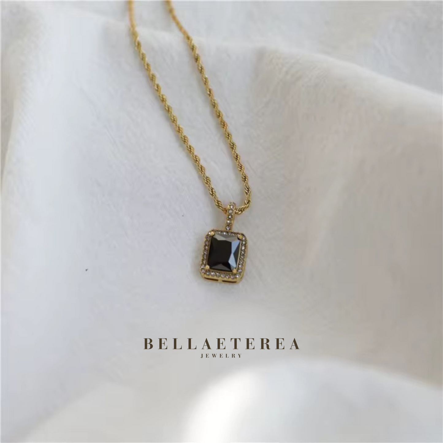 TAHITI ❥ Black Necklace