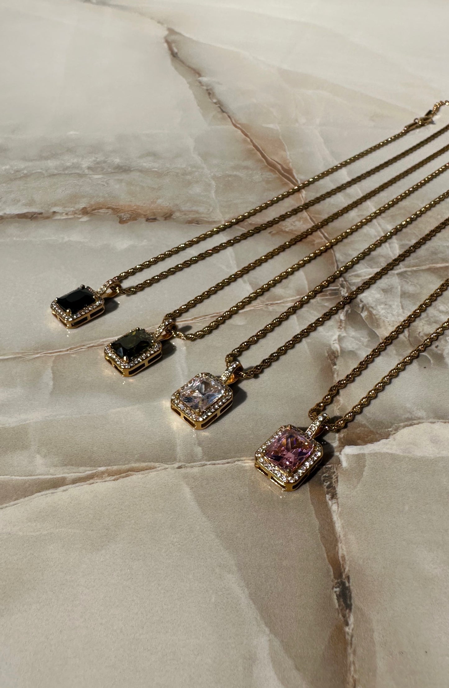 TAHITI ❥ Black Necklace