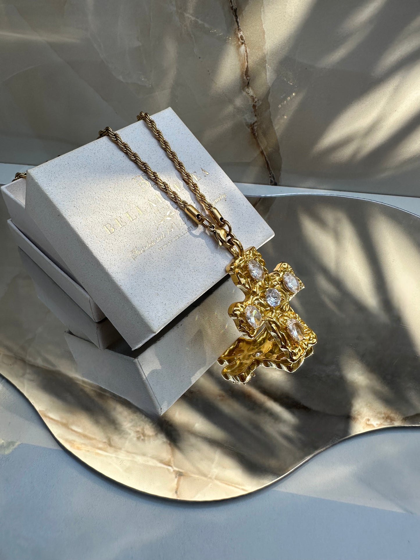DIVINA ❥ Collana