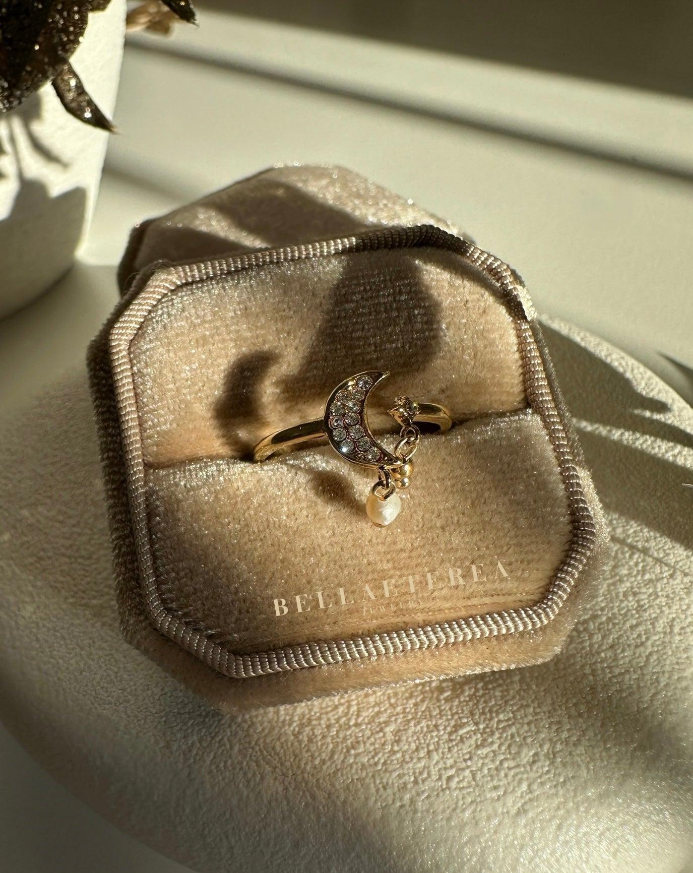 MOON & STARS ❥ Ring