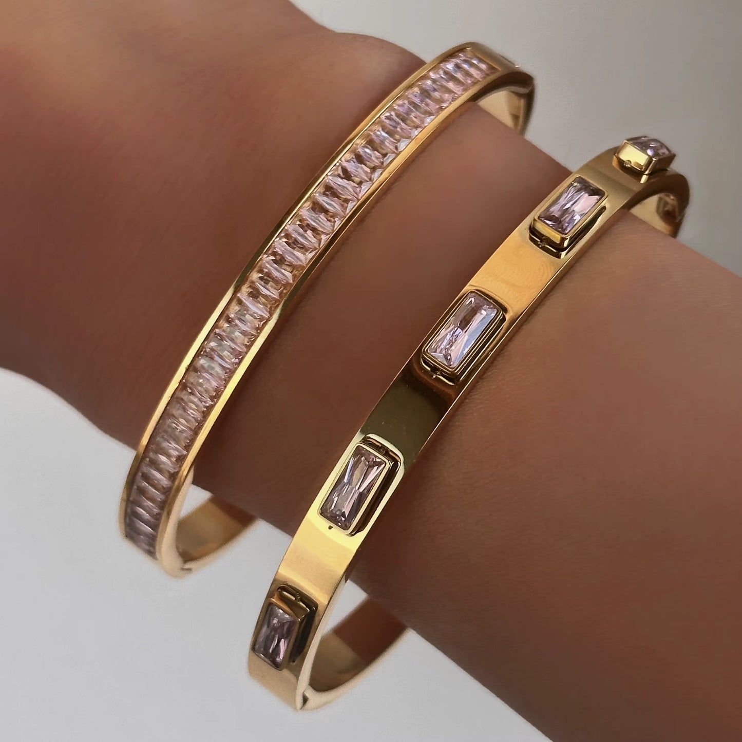 SERAPHINE ❥ Pink Bangle
