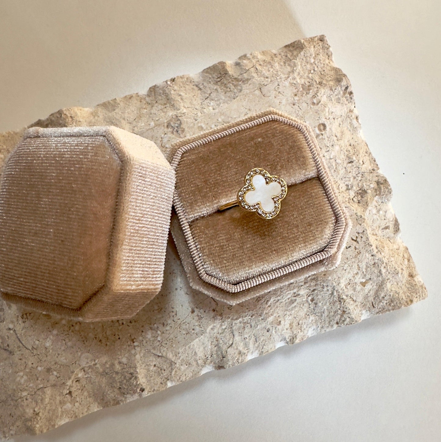 FLEUR ❥ Ring - BELLAETEREA