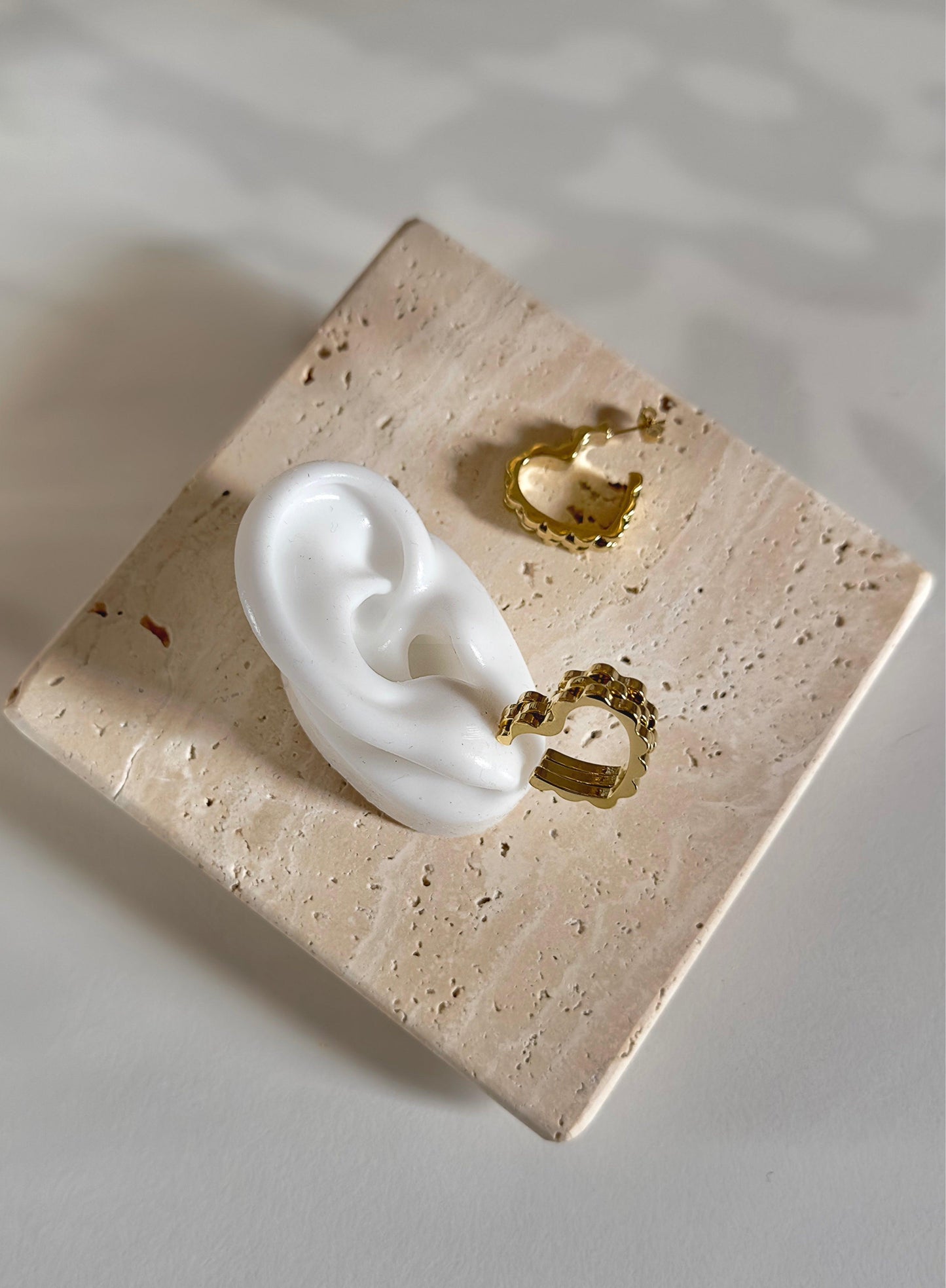 HEART LINK ❥ Gold Earrings - BELLAETEREA