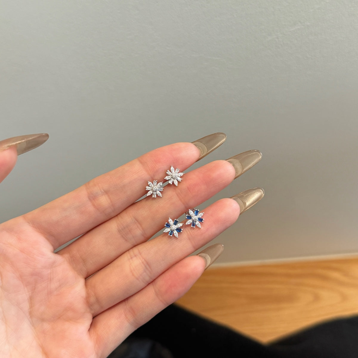 CRISTALLE ✧ 925 SILVER/Blue Earrings