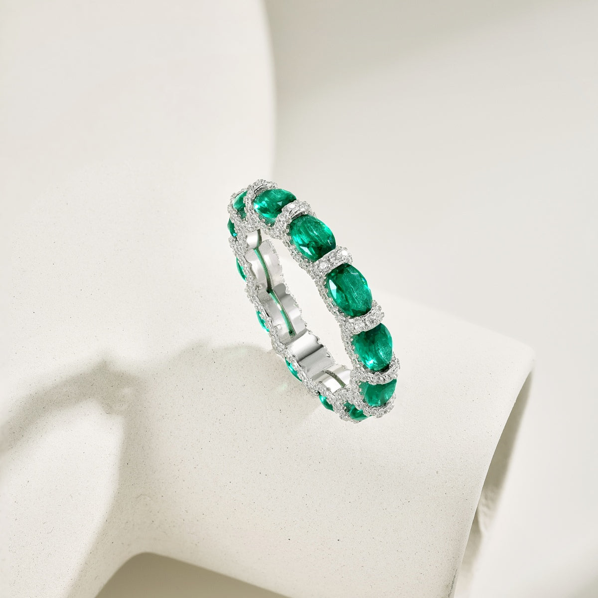 DUCHESSE OVALE ✧ 925 SILVER/Green Ring