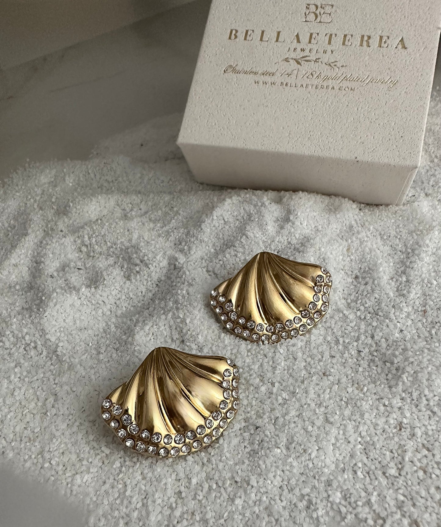 COQUILLE ❥ Gold earrings