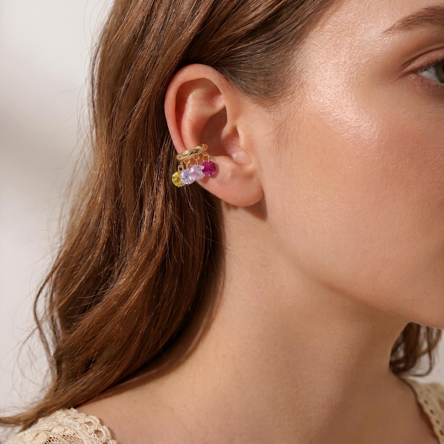 KENDAYA ❥ Ear Cuff Gold/Multicolor - BELLAETEREA
