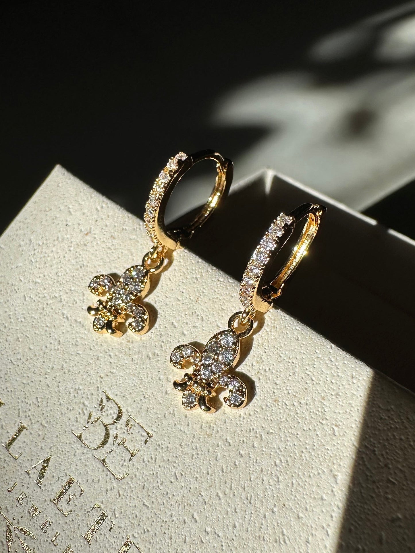 FLEUR DE LYS ❥ Orecchini Gold/White