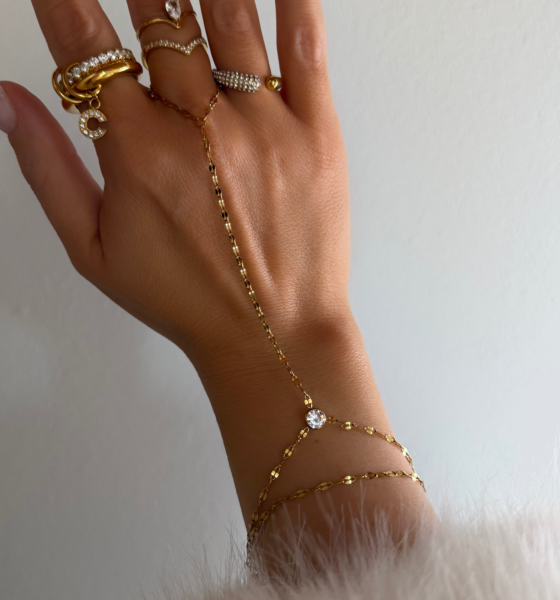 CLASSY CHIC ❥ Baciamano - BELLAETEREA