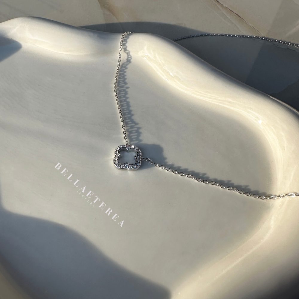 MINI CLOVER ❥ Silver necklace