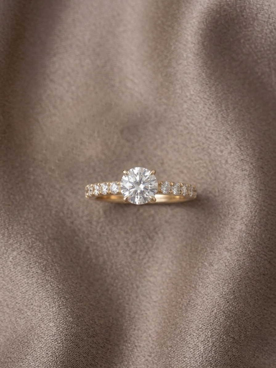 NAOMI COURT ❥ Anello