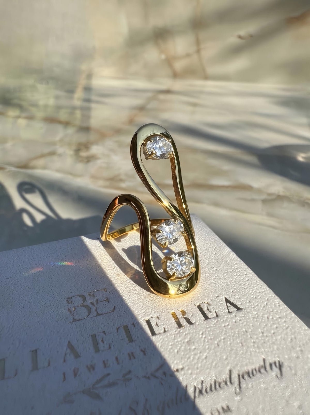 VIOLET ❥ Anello Bianco