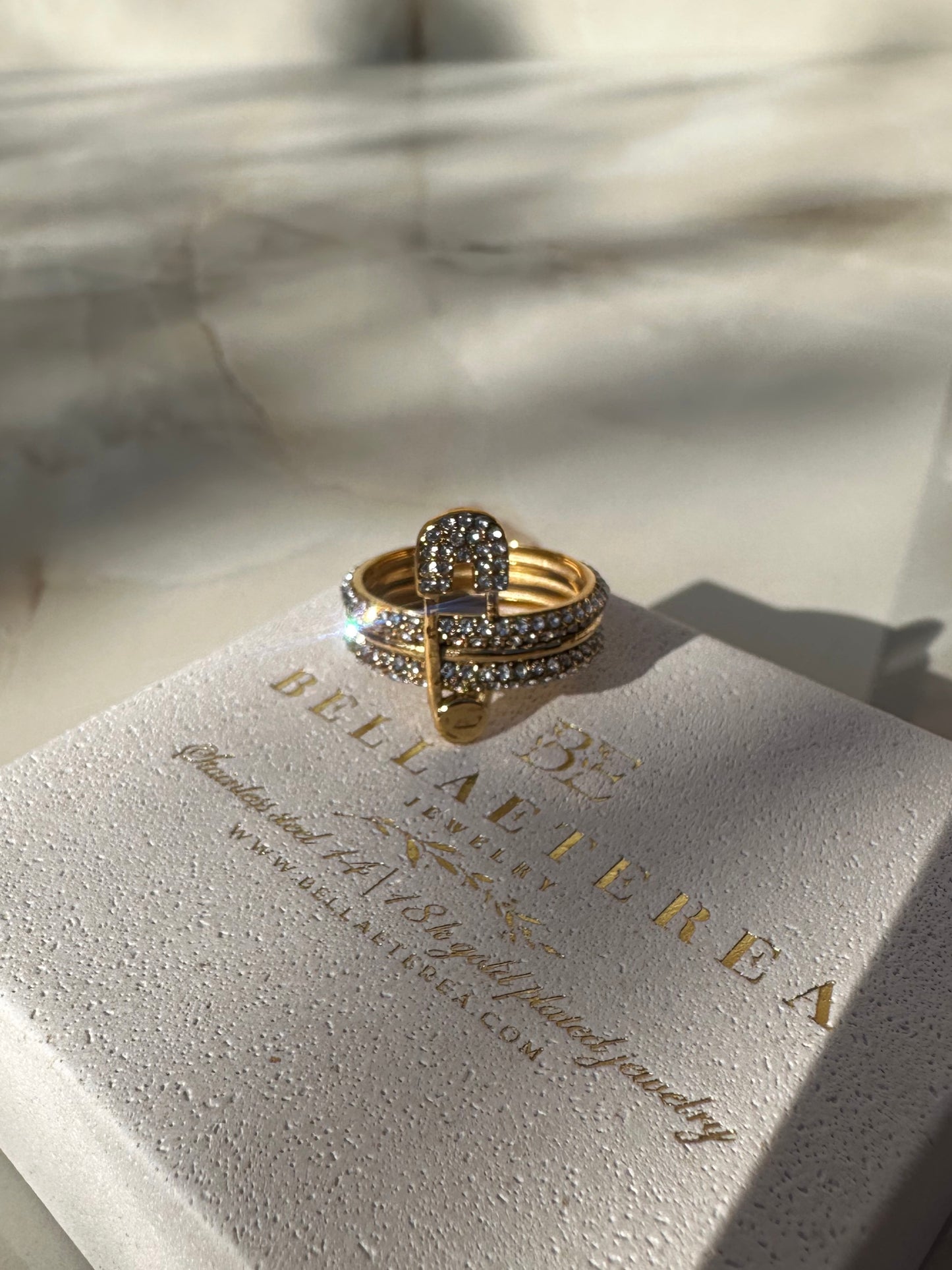 BROCHE ❥ Gold Ring