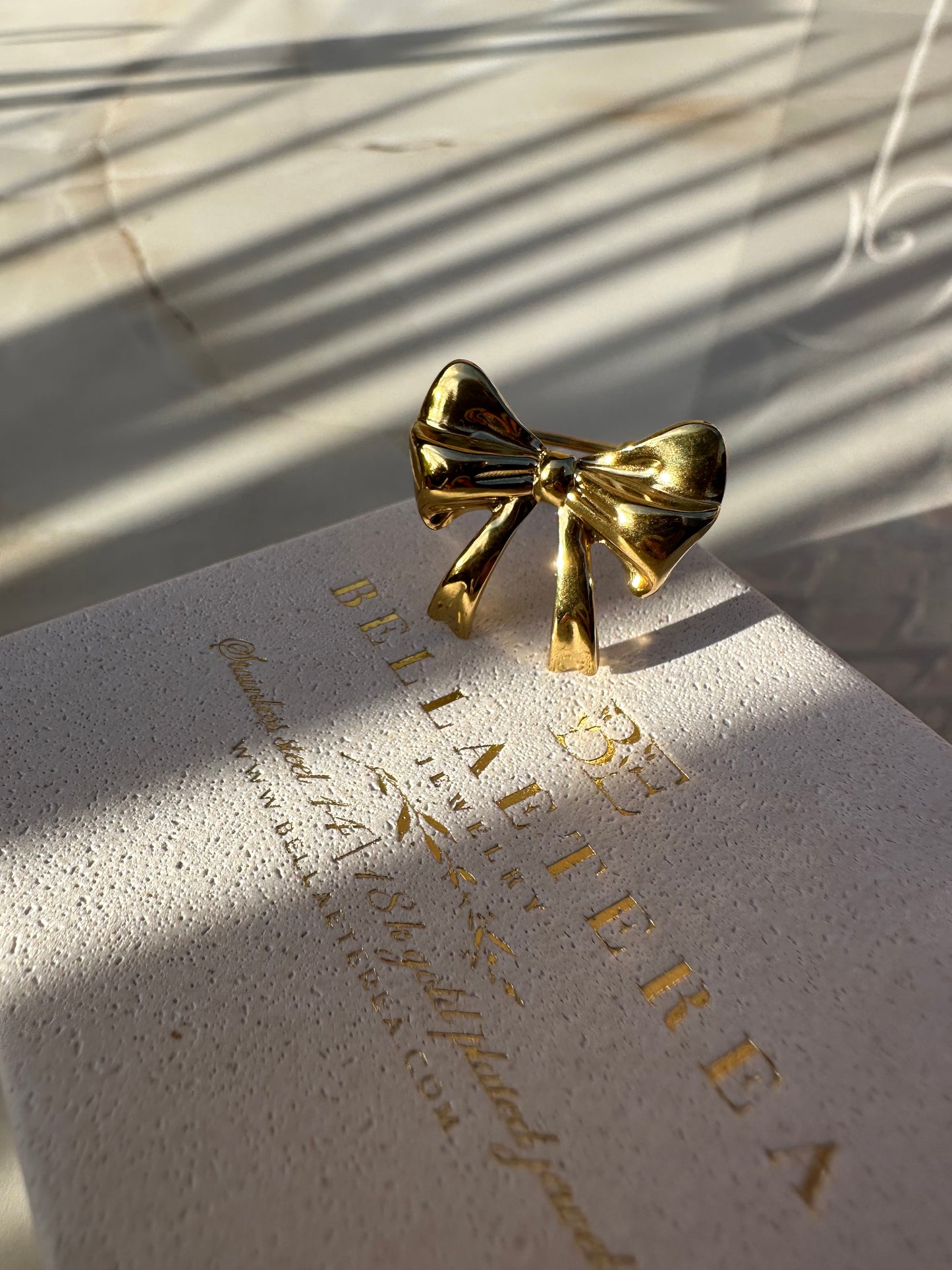 BOW ME ❥ Gold Ring