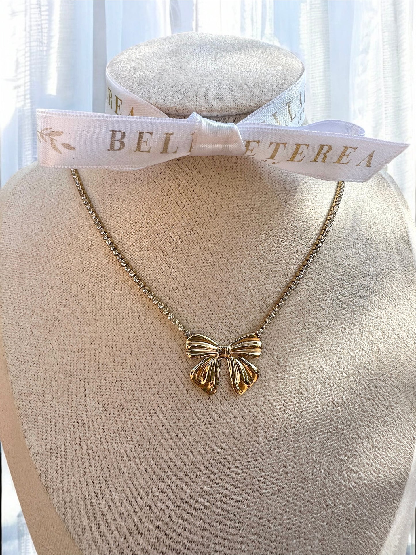 BOW ❥ Collana