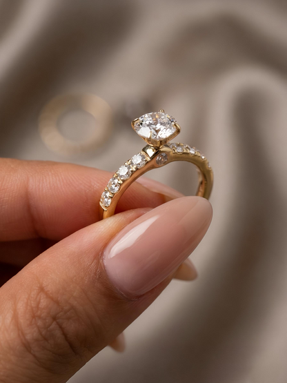 NAOMI COURT ❥ Anello