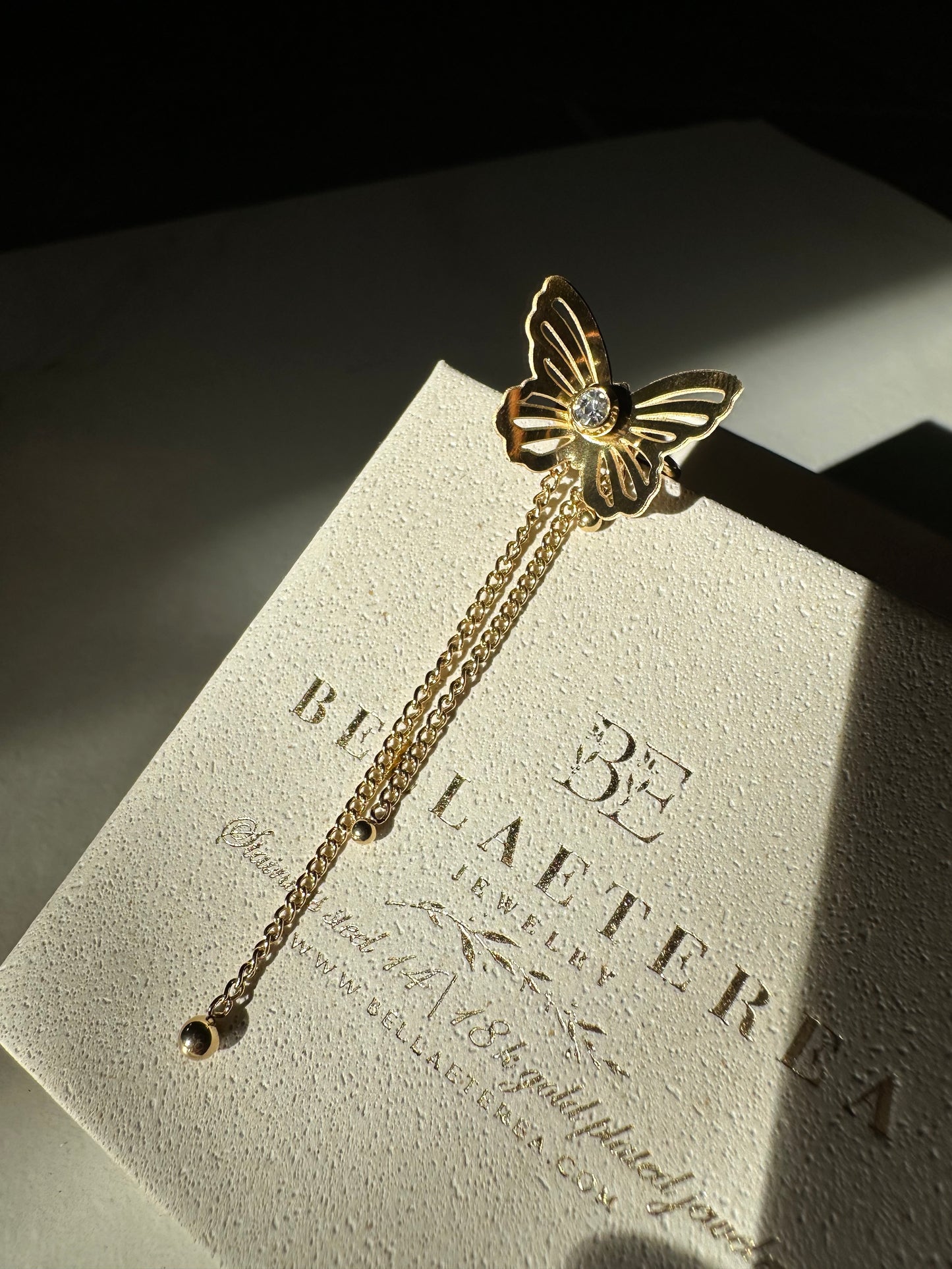 GIGI ❥ Ear Cuff Oro